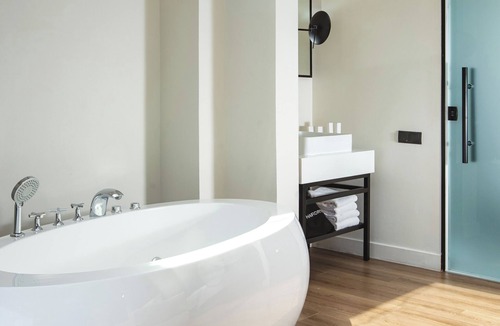 Monastiraki Hotel | The Residence - Christokopidou Hotel & SPA