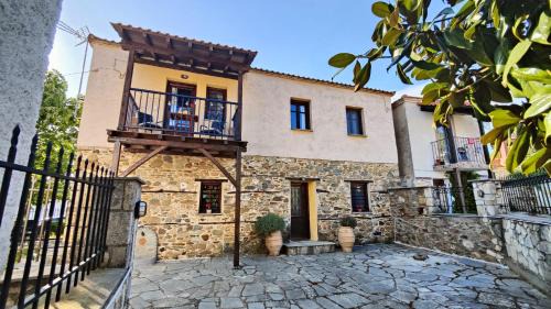 Polygyros House | The Stone House in Halkidiki
