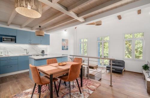 Pylos Apartment | The Three Admirals