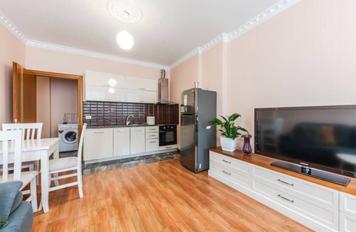 Shkoder Apartment | The Vibrant Hub by PikHost