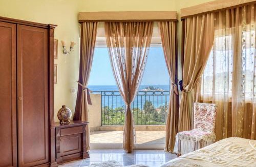 Lucice Villa | The view villa
