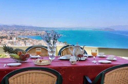 Halepa Villa | The villa with the highest view in Chania