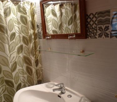 Spata-Artemida House | The Wooden Nest, Cozy Private Room
