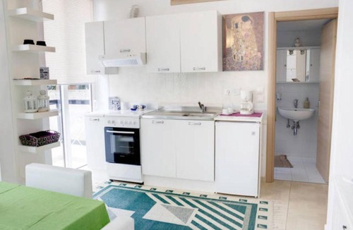 Athens Apartment | Thelma's Apartment