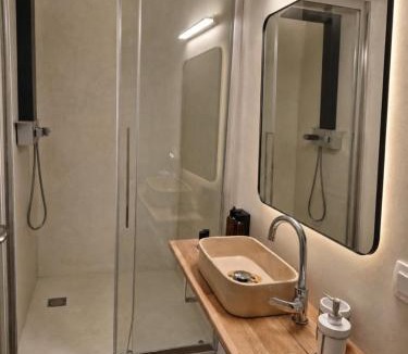 Chora Folegandros House | Themonies Lounge Villa