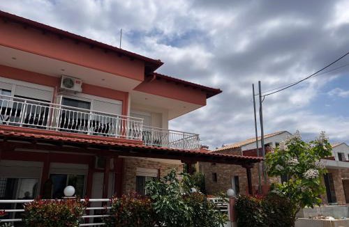 Paralia Dionysiou Apartment | Theodora Villas