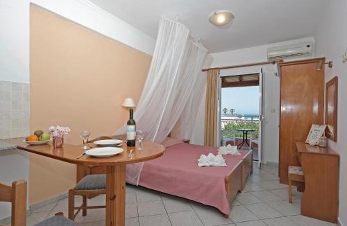 Agios Stefanos Avliotes Hotel | Theodosia Apartments