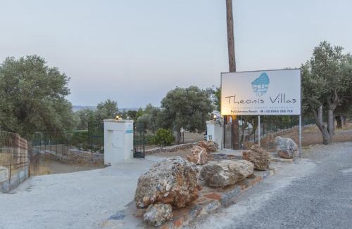 Naxos Apartment | Theonis Villas Naxos 30 meters from the beach