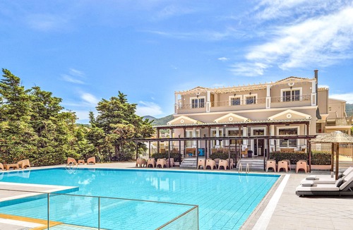 Acharavi Hotel | THINALOS HOTEL