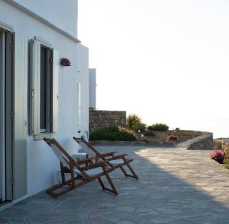 Herronisos House | Tholos Guest House