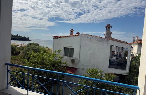 Gerakini House | Thomi’s House