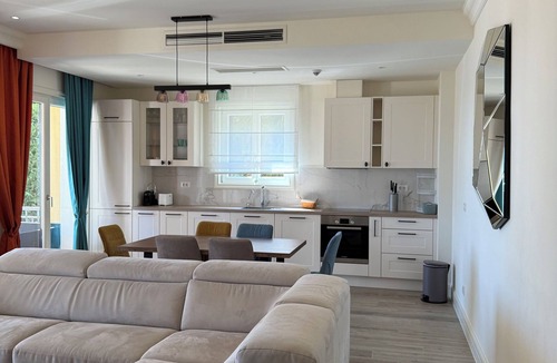 Radovici Apartment | Three bedroom apartment overlooking Adriatic Sea - Lustica marina