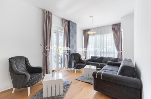 Budva Apartment | Three Bedroom Condo in Tre canne