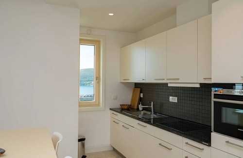 Radovici Apartment | Three bedroom sea view apartment in Lustica Bay