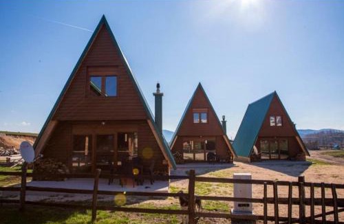 Tepacko Polje House | Three Houses