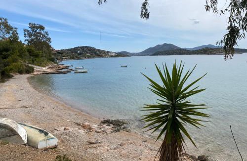 Bralos House | Three islands