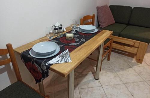 Zipari Apartment | Timeless Memories Studio