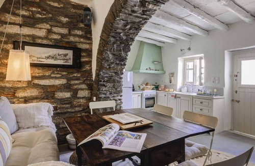 Panormos House | Tinos experience: the house