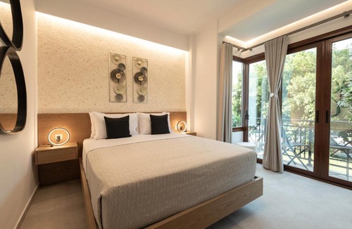 Pothia House | To Proto Fos