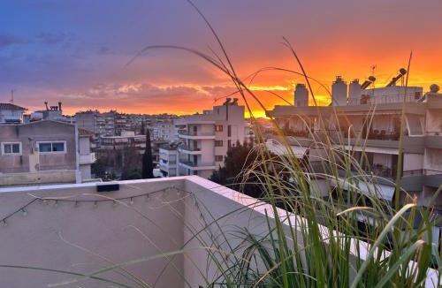 Palaio Faliro Apartment | Top floor apartment