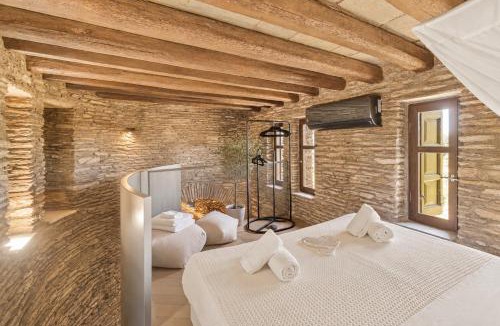 Andros Town Villa | Touchstone Villa - Private Pool, Mountain Views & Luxury Architecture