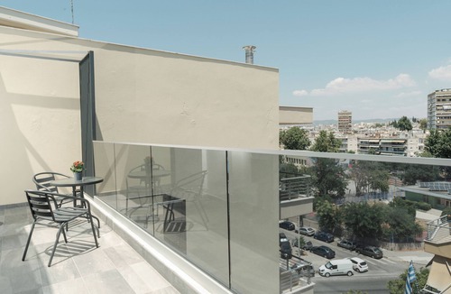 Vardaris Apartment | Tower 15 | King Suite 701