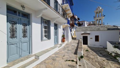 Skopelos Town Apartment | Townhouse Christos
