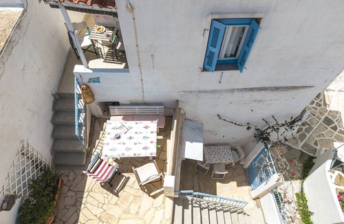 Lefkes Apartment | Traditional Art House - Lefkes by MPS–Ground Floor
