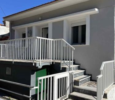 Katarraktis House | Traditional Grandma's house