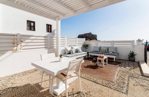 Lindos Apartment | Traditional Lindian Suite 1 in Lindos