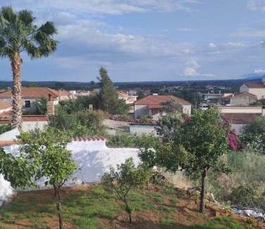 Valira House | Traditional maisonette just 15' from Kalamata