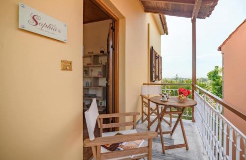 Corfu House | Traditional Sophia's Family House