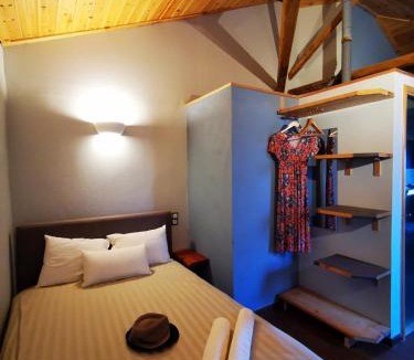 Chrisochorafa House | Traditional stone guesthouse