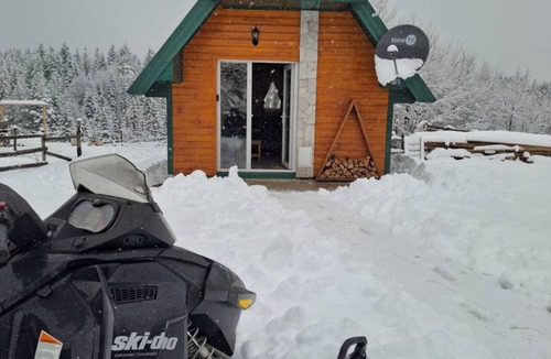 Zabljak House | Tranquil 1-bedroom bungalow in charming Žabljak awaits you