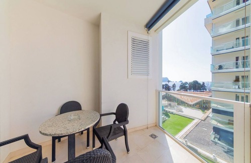 Centar Apartment | Tre Canne Family Retreat/2 Bedrooms & Sea Views