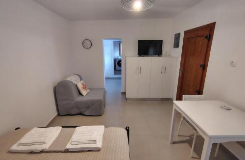 Trikeri House | Trikeri Pleasant Stay2