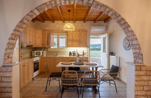 Ampelas House | Trip's House: εξοχικό σπίτι με θέα στη θάλασσα.