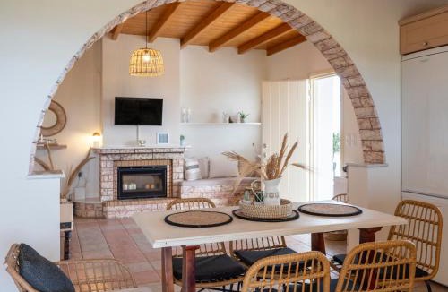 Ampelas House | Trip's House: εξοχικό σπίτι με θέα στη θάλασσα.
