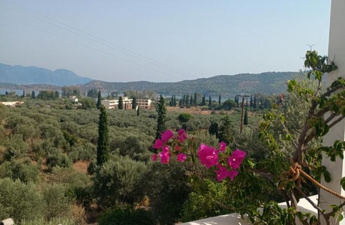 Galatas Apartment | Trizinia view balcony