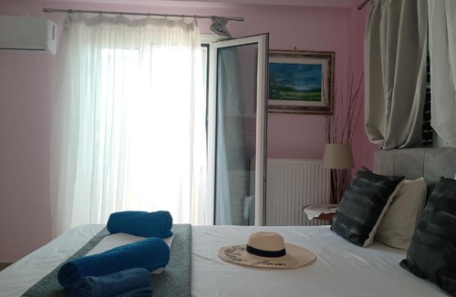 Galatas Apartment | Trizinia view balcony