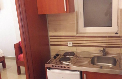 Babilonija Apartment | Trokrevetni apartman u prizemlju kuce sa besplatnim parkingom u dvoristu kuce.