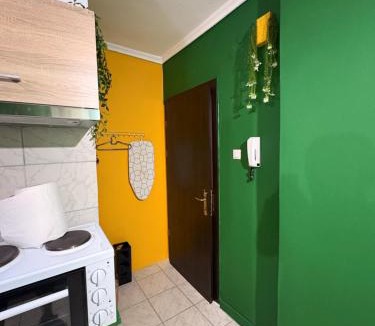 Xanthi Apartment | Tropical studio - myHomee