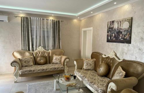 Mahala Apartment | Trosoban stan sa zasebnim uloazom