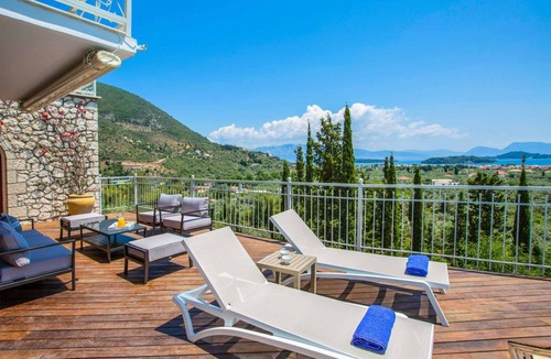 Nidri Villa | Truly Magnificent Villa Rachi Rachi
