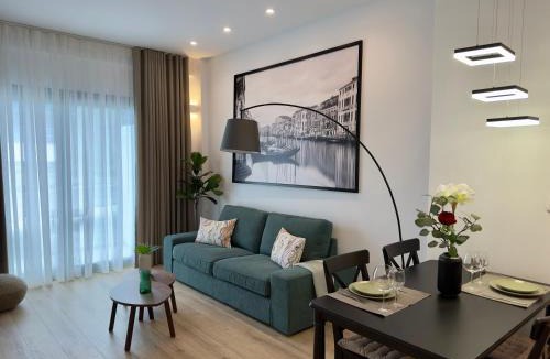 Athens Apartment | TT Luxury Homes I Astris - LUXE Shared Pool & Gym
