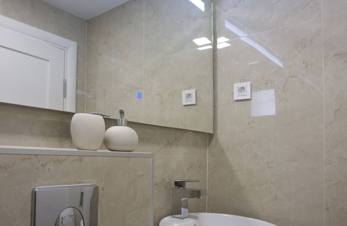 Babin do Apartment | Turquoise gemstone studio