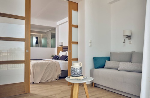 Drosia Villa | Turtle Island View with private access to the Sea