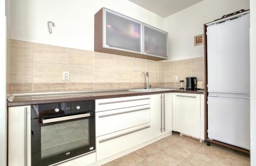Prcanj Apartment | Two-bedroom apartment with sea view