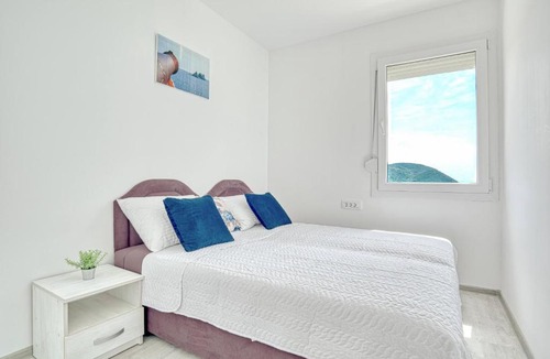 Kaluđerac House | Two Bedroom House with Sea View MAJ