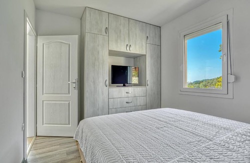 Kaluđerac House | Two Bedroom House with Sea View MAJ